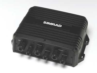 SIMRAD YACHTING CONSIGUE UNO DE LOS PREMIOS A LA INNOVACIÓN MÁS RECONOCIDOS EN EL SECTOR SIMRAD YACHTING CONSIGUE UNO DE LOS PREMIOS A LA INNOVACIÓN MÁS RECONOCIDOS EN EL SECTOR
