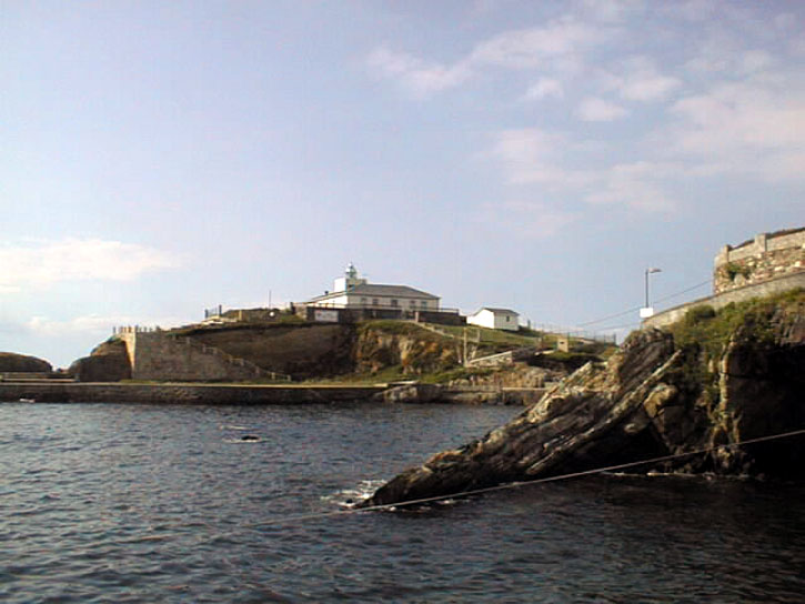 Faro Isla Tapia. Tapia de Casariego