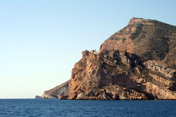 Punta Bombarda. Faro de Punta del Albir