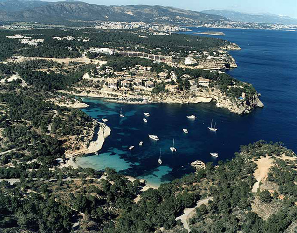 Costa occidental de la Bahía de Palma