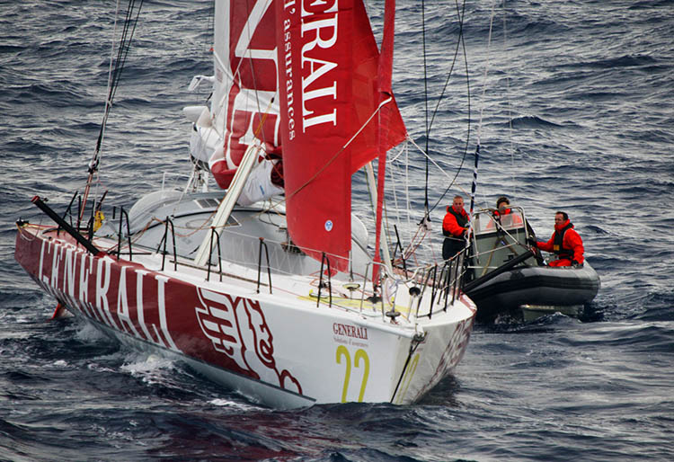 Vendée Globe. Imágenes del rescate de Yann Eliès - Generali