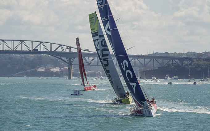 Team SCA vence en la In port de Auckland