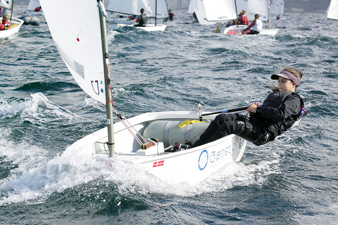 2ª Jornada  Meeting Internacional de Optimist . Cidade de Vigo