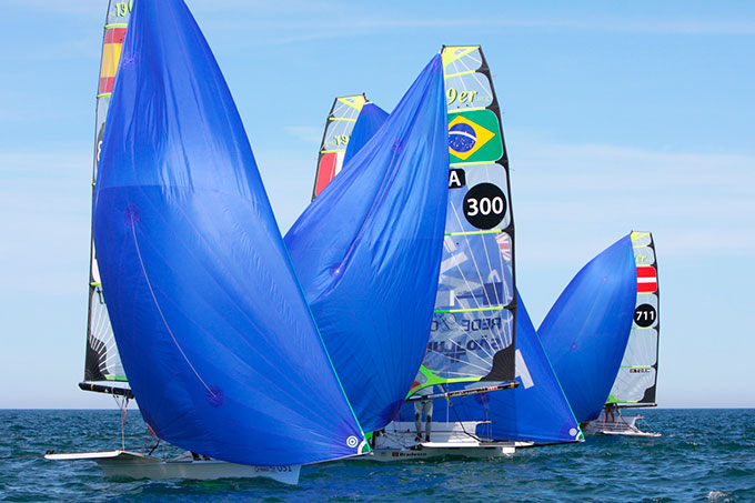 4ª Jornada Poco viento solo compiten los 49er 4ª Jornada Poco viento solo compiten los 49er