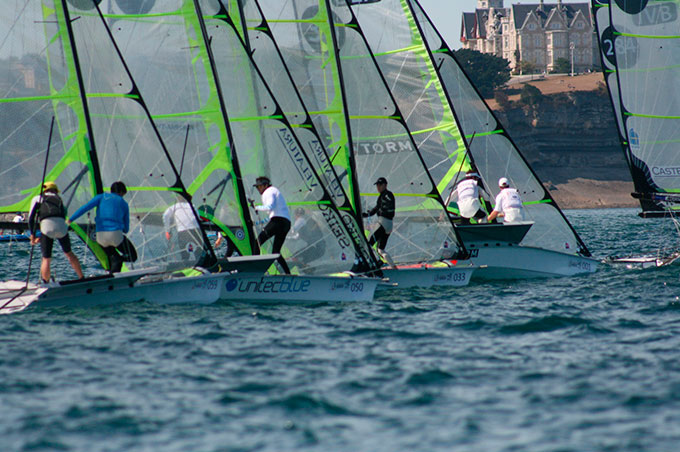 4ª Jornada Poco viento solo compiten los 49er 4ª Jornada Poco viento solo compiten los 49er