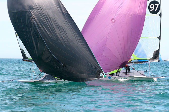 4ª Jornada Poco viento solo compiten los 49er 4ª Jornada Poco viento solo compiten los 49er