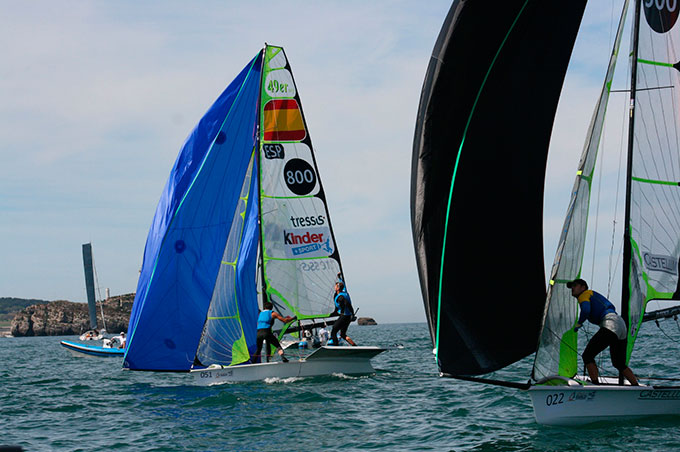 4ª Jornada Poco viento solo compiten los 49er 4ª Jornada Poco viento solo compiten los 49er
