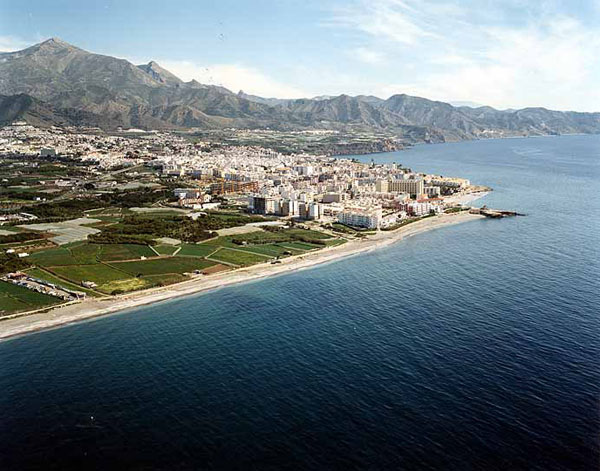 Playa del Playazo (Nerja) 