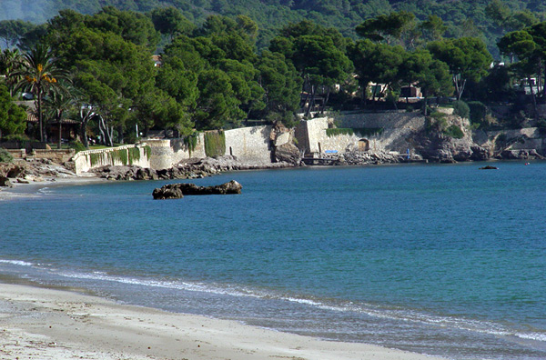 Playa D'Es Ribel. Costa de los Pinos