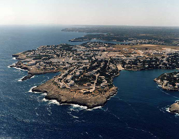 Cala Llonga