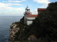 01620 Faro de Punta San Emeterio. Tina Mayor 