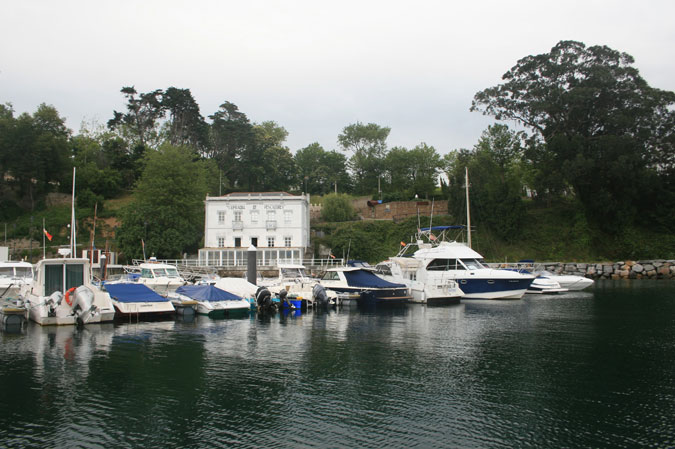 Puerto deportivo de Figueras-Castropol