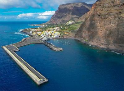Puerto de Vueltas. Valle Gran Rey. La gomera Puerto de Vueltas. Valle Gran Rey. La gomera