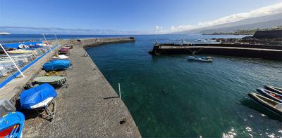 Puerto pesquero y recreativo Puerto de la Cruz. Tenerife