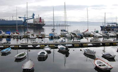 Puerto deportivo de A Graña. Puerto de Ferrol Puerto deportivo de A Graña. Puerto de Ferrol