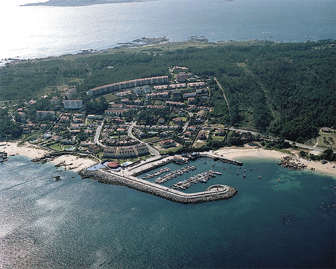Puerto deportivo de Pedras Negras Puerto deportivo de Pedras Negras