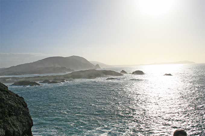 La costa hacia el S desde el faro. Al fondo Cabo Prior La costa hacia el S desde el faro. Al fondo Cabo Prior