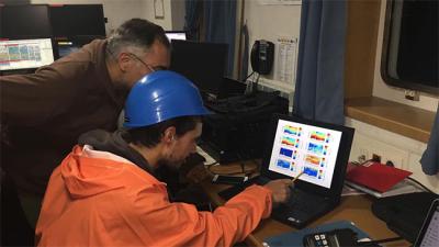 La bioturbulencia que generan los peces puede ayudar a la mezcla y distribución de nutrientes en las aguas costeras La bioturbulencia que generan los peces puede ayudar a la mezcla y distribución de nutrientes en las aguas costeras