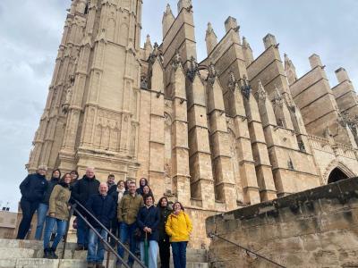 La primera expedición europea que estudia el impacto humano en mares y costas llega a Málaga