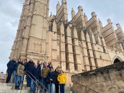 La primera expedición europea que estudia el impacto humano en mares y costas llega a Málaga