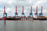 NYK reducirá su flota de portacontenedores a la mitad hasta 2015
