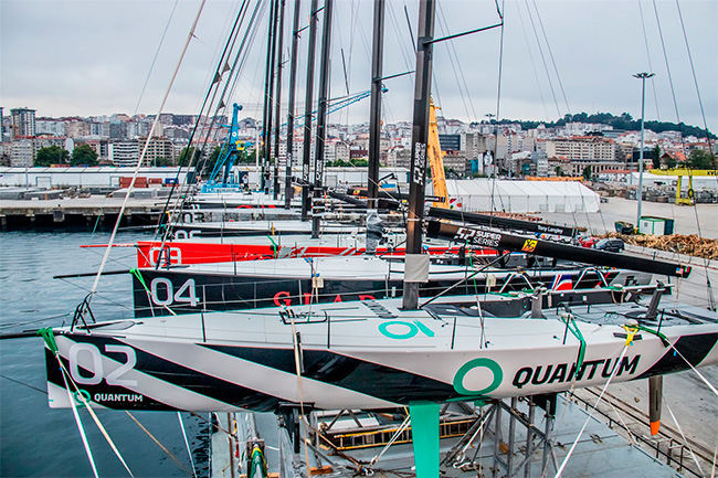 8-de-los-9-TP52-que-competirán-en-la-Baiona-Sailing-Week-a-bordo-del-carguero-en-Vigo---Foto-©-Rosana-Calvo