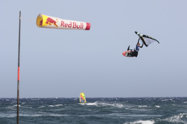 9_Nía Suardiaz Big Air Wingfoil