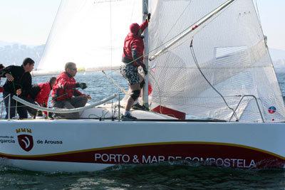 EL-VILAGARCÍA-DURANTE-LA-ANTERIOR-REGATA-DEL-CIRCUITO