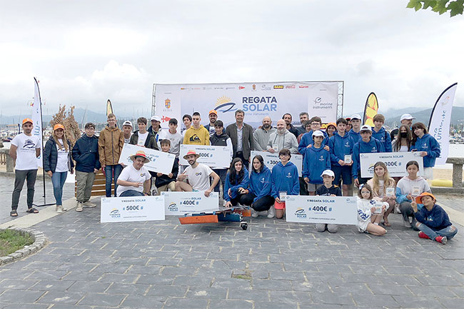 Foto-familia-premiados-(medios)