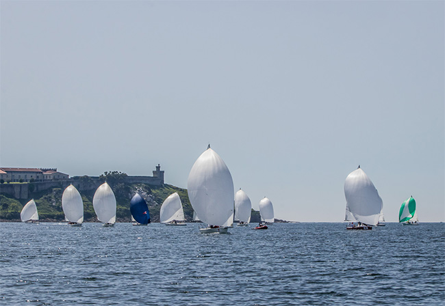 Primera-jornada-Trofeo-Repsol-en-la-bahía-de-Baiona---Foto-©-Rosana-Calvo-