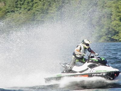 Barra de Miño acoge este sábado el comienzo del Campeonato Gallego de Motos Acuáticas