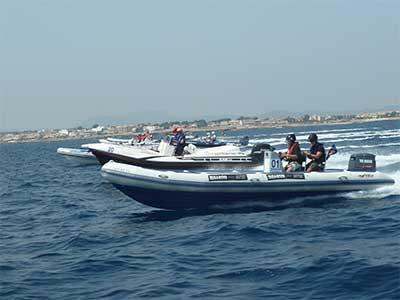 El espectáculo del X Raid Motonáutico-Aguas Azules da un salto entre islas y llega a Menorca 