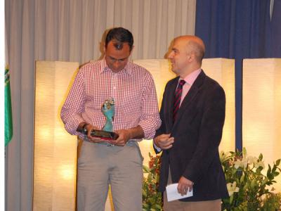 Juan Luis Paez, premio a la trayectoria en la fiesta  del deporte 2009 del Club Náutico Sevilla