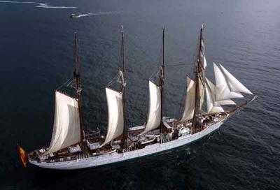 El Juan Sebastián de Elcano llega a Miami y celebra sus 80 años