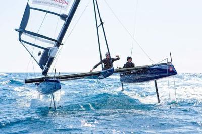 VoilAvion, un radical catamarán con foils VoilAvion, un radical catamarán con foils