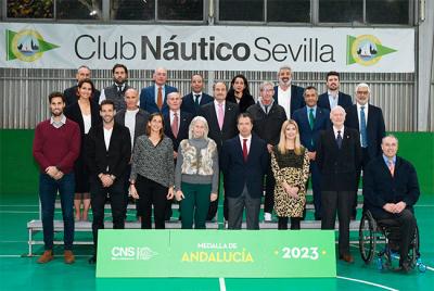 El Club Náutico Sevilla solicita la Medalla de Andalucía El Club Náutico Sevilla solicita la Medalla de Andalucía
