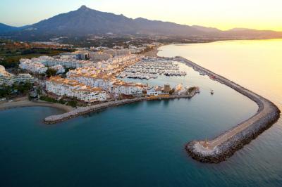 Freedom Boat Club se expande a Marbella y refuerza su presencia en el sur de España Freedom Boat Club se expande a Marbella y refuerza su presencia en el sur de España