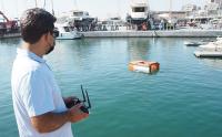 Marina Badalona, primer puerto en Catalunya en poner en marcha un sistema de recogida de residuos con drones acuáticos