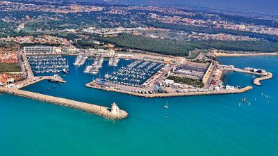 Marinas de Andalucía establece medidas en los puertos deportivos para la aplicación del Estado de Alarma Marinas de Andalucía establece medidas en los puertos deportivos para la aplicación del Estado de Alarma