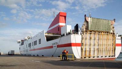 Adjudicada a Trasmediterránea la línea de interés público entre la Península y Canarias Adjudicada a Trasmediterránea la línea de interés público entre la Península y Canarias