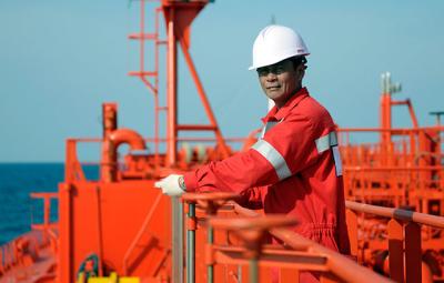 Armadores y marinos dan la voz de alarma: es urgente facilitar el relevo de los tripulantes Armadores y marinos dan la voz de alarma: es urgente facilitar el relevo de los tripulantes