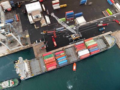 Boluda Maritime Terminals pone en marcha su nueva terminal de contenedores en Arrecife Boluda Maritime Terminals pone en marcha su nueva terminal de contenedores en Arrecife