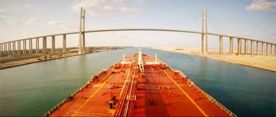  El canal de Suez aplica descuentos en sus peajes en 2018 