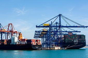El Pireo, Valencia y Algeciras superan a Bremerhaven en tráfico de contenedores en 2019 