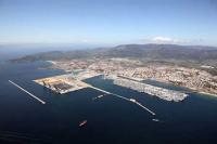 El tráfico de mercancías en los puertos españoles cae un 4,3% hasta agosto