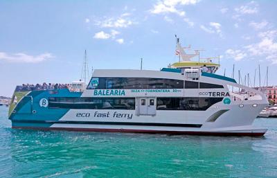  Empieza a operar el Eco Terra, tercer eco fast ferry de Baleària en la línea Ibiza-Formentera 