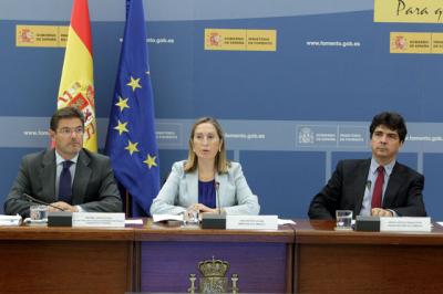 Los puertos españoles cerrarán 2013 con más de 240 millones de euros de beneficio, a pesar de la bajada de los tráficos Los puertos españoles cerrarán 2013 con más de 240 millones de euros de beneficio, a pesar de la bajada de los tráficos