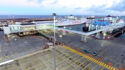  Naviera Armas estrena su nueva terminal en el puerto de Las Palmas de Gran Canaria 
