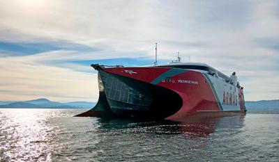 Naviera Armas refuerza sus servicios entre las capitales canarias Naviera Armas refuerza sus servicios entre las capitales canarias