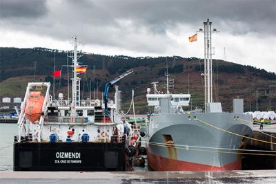  Primera prueba piloto de suministro ship to ship de GNL como combustible en el puerto de Bilbao 